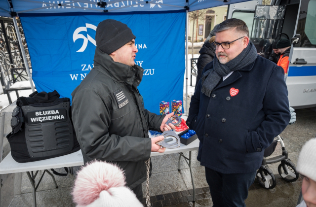 Bocheńszczyzna zagrała z WOŚP – mimo chłodu, z gorącym sercem. Zebrano ponad 142 tysiące złotych!
