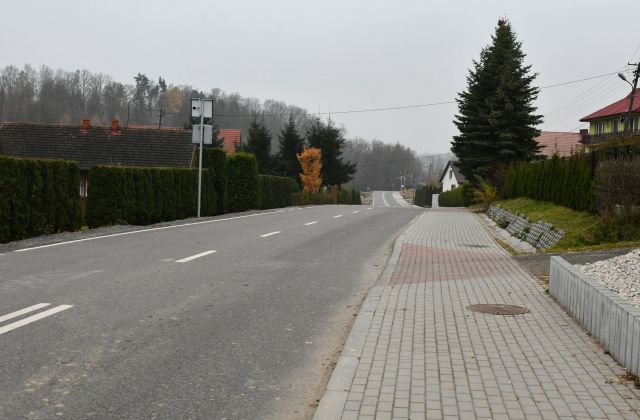 Zakończyła się modernizacja drogi powiatowej w Królówce