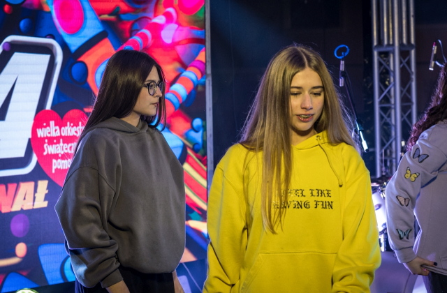 Bocheńszczyzna zagrała z WOŚP – mimo chłodu, z gorącym sercem. Zebrano ponad 142 tysiące złotych!