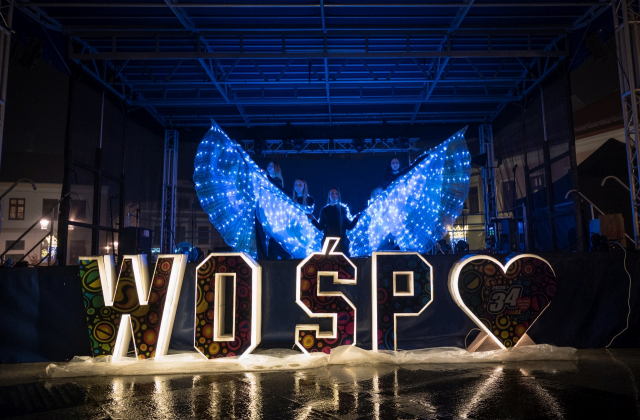 Bocheńszczyzna zagrała z WOŚP – mimo chłodu, z gorącym sercem. Zebrano ponad 142 tysiące złotych!