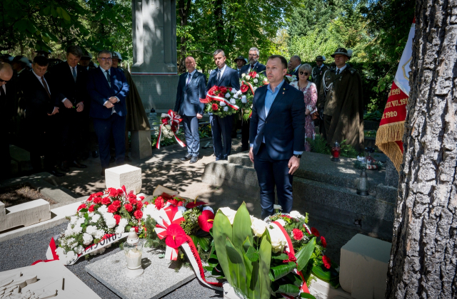 Miejsce pochówku gen. bryg. Jerzego Dobrodzickiego z tytułem Grobu Weterana Walk o Wolność i Niepodległość Polski
