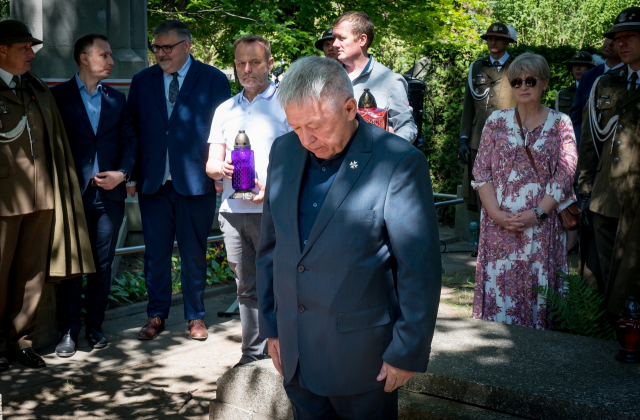Miejsce pochówku gen. bryg. Jerzego Dobrodzickiego z tytułem Grobu Weterana Walk o Wolność i Niepodległość Polski