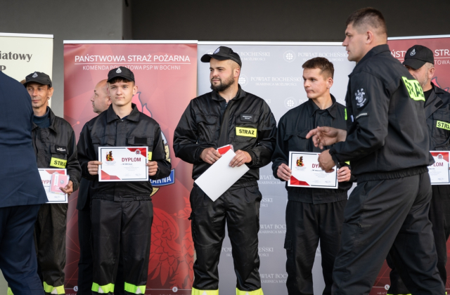 Strażacka rywalizacja w Rzezawie – XI Powiatowe Zawody Sportowo-Pożarnicze