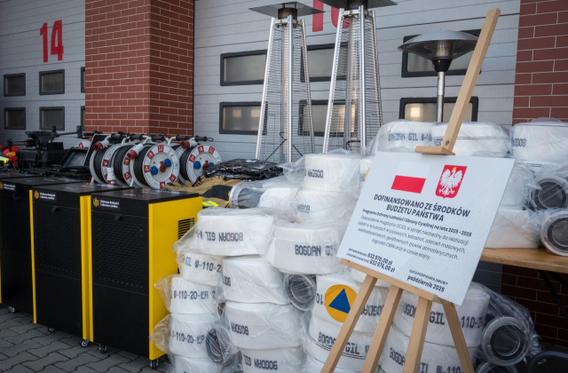 Blisko 7 mln zł dla służb w Powiecie Bocheńskim. Nowy sprzęt już gotowy do akcji