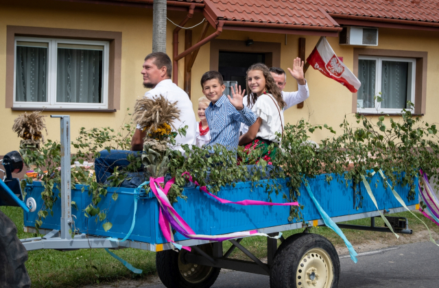 Powiatowe Święto Plonów 2025 w Trzcianie za nami...