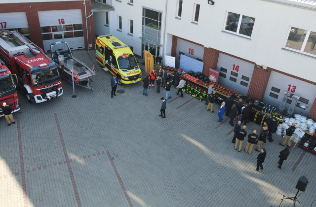 Blisko 7 mln zł dla służb w Powiecie Bocheńskim. Nowy sprzęt już gotowy do akcji