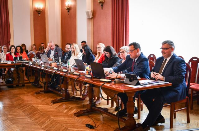 Zarząd Powiatu z absolutorium i wotum zaufania