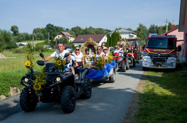 Powiatowe Święto Plonów w Nieszkowicach Małych 