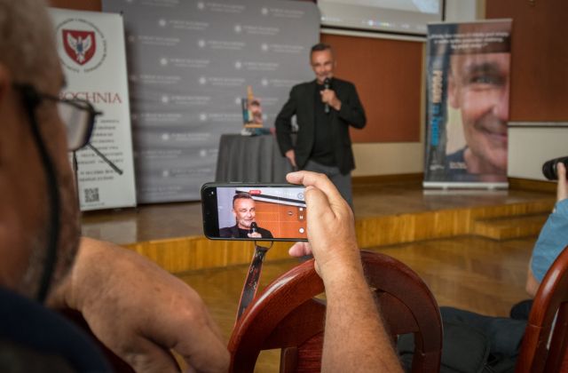 Spotkanie z Piotrem Pogonem w Starostwie Powiatowym 