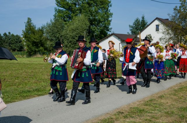 Powiatowe Święto Plonów w Nieszkowicach Małych 