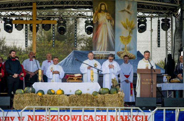 Powiatowe Święto Plonów w Nieszkowicach Małych 