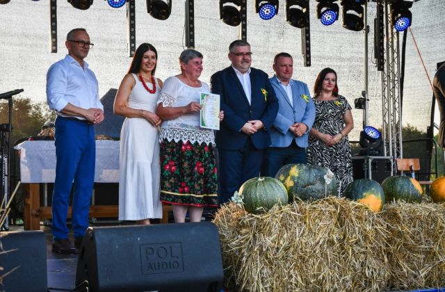 Powiatowe Święto Plonów w Nieszkowicach Małych 