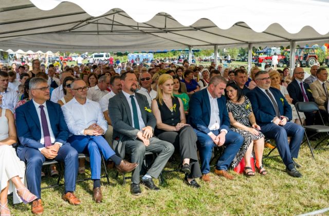 Powiatowe Święto Plonów w Nieszkowicach Małych 