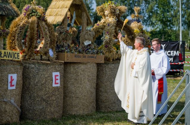 Powiatowe Święto Plonów w Nieszkowicach Małych 