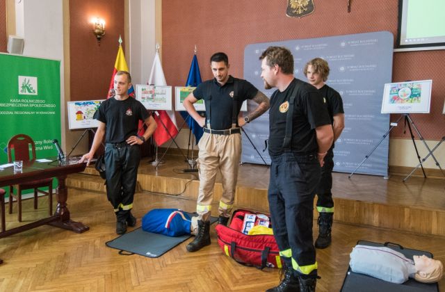 Bezpiecznie na wsi mamy, bo o zdrowie dbamy - wręczenie nagród w konkursie