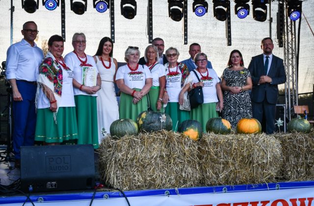 Powiatowe Święto Plonów w Nieszkowicach Małych 
