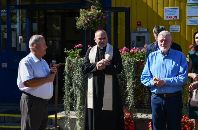Siedziba WTZ w Proszówkach z nowy dachem