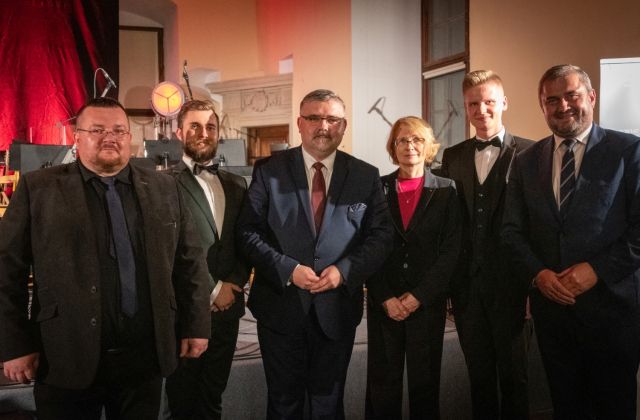 Koncer muzyki filmowej na zamku w Wiśniczu 