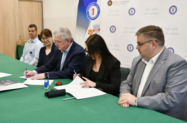 ZS Nr 1 podpisał porozumienie o współpracy z PRATT 
