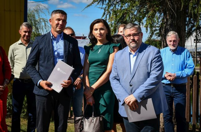 Siedziba WTZ w Proszówkach z nowy dachem