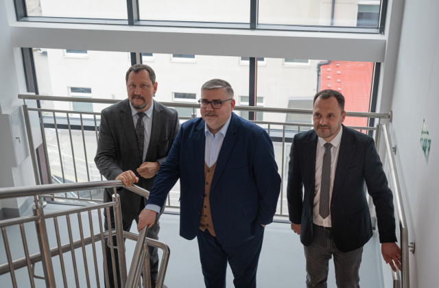 Konferencja prasowa dot. inwestycji dofinansowanych ze środków z Krajowego Planu Odbudowy