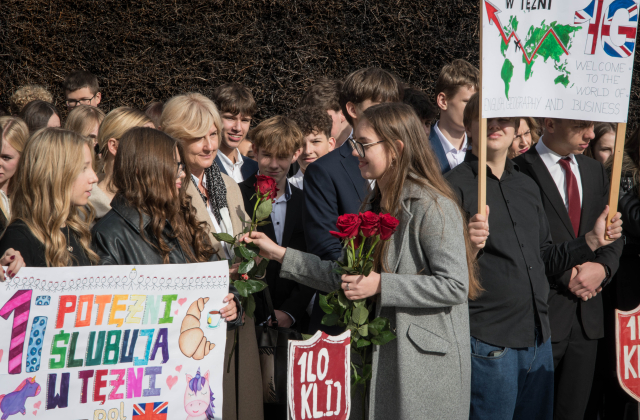 Ślubowanie pierwszoklasistów I Liceum Ogólnokształcącego w Bochni