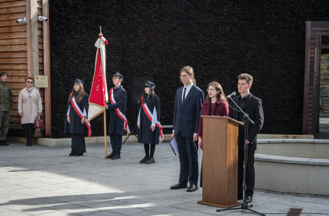 Ślubowanie pierwszoklasistów I Liceum Ogólnokształcącego w Bochni