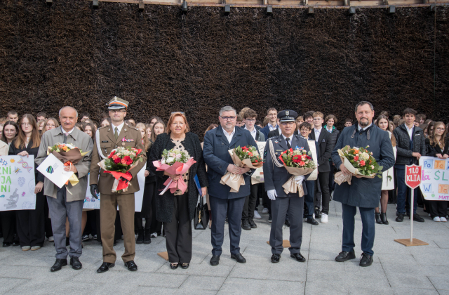 Ślubowanie pierwszoklasistów I Liceum Ogólnokształcącego w Bochni