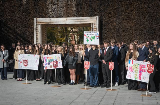 Ślubowanie pierwszoklasistów I Liceum Ogólnokształcącego w Bochni
