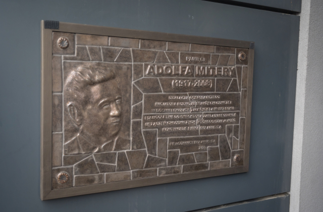 Odsłonięcie tablicy upamiętniającej Adolfa Miterę – twórcę bocheńskiego przemysłu chłodniczego