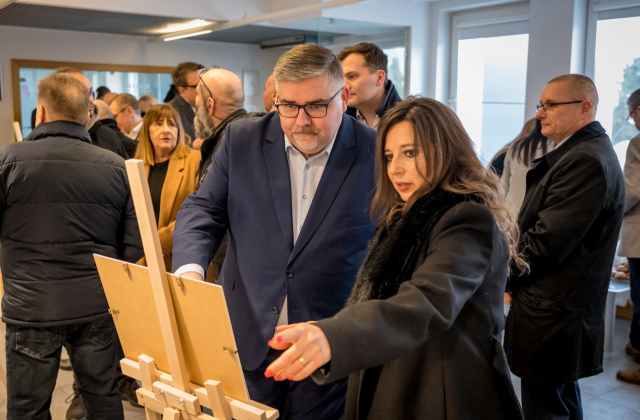 Odsłonięcie tablicy upamiętniającej Adolfa Miterę – twórcę bocheńskiego przemysłu chłodniczego