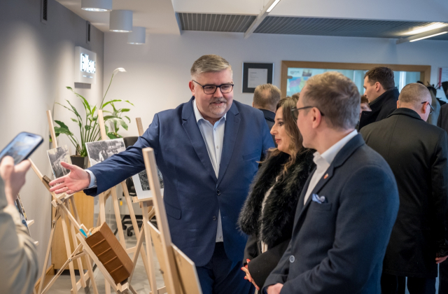 Odsłonięcie tablicy upamiętniającej Adolfa Miterę – twórcę bocheńskiego przemysłu chłodniczego