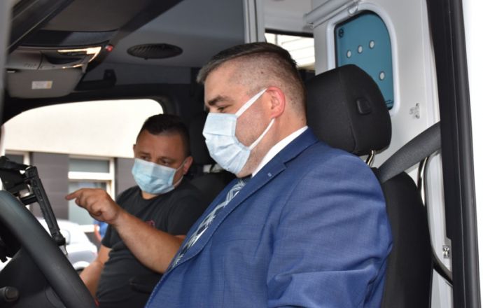 To już druga w tym roku nowa karetka w naszym szpitalu