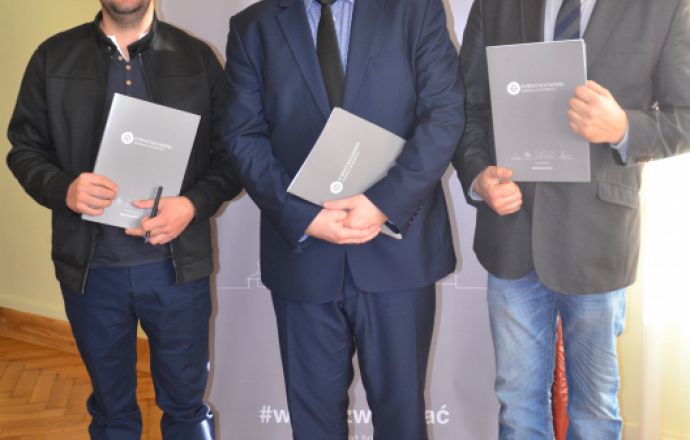 Podpisano umowę na remont dachu siedziby PCPR
