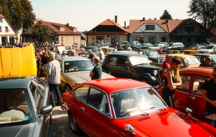 Powiatowy Zlot Pojazdów Zabytkowych 