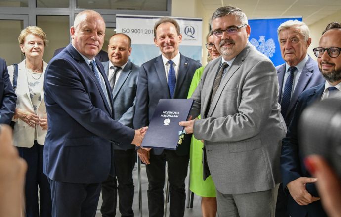 Starosta Korta odpisał z wicewojewodą Pagaczem dofinansowanie na ZOL 