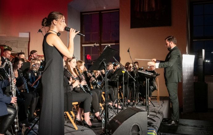 Koncer muzyki filmowej na zamku w Wiśniczu 