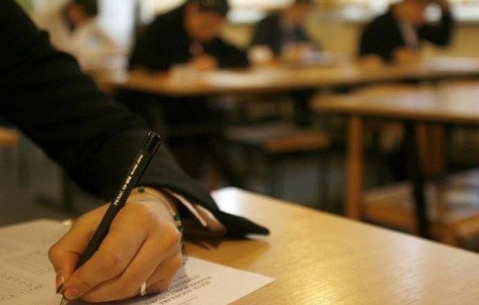 Maturzyści rozpoczęli egzamin dojrzałości