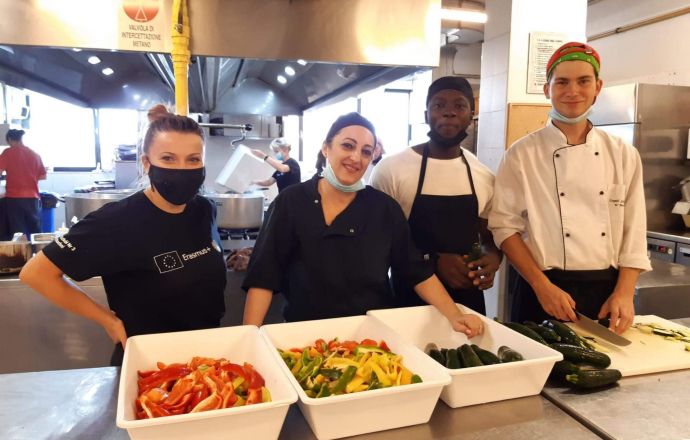 Uczniowie Ekonomika na stażach zawodowych we Włoszech i Grecji 