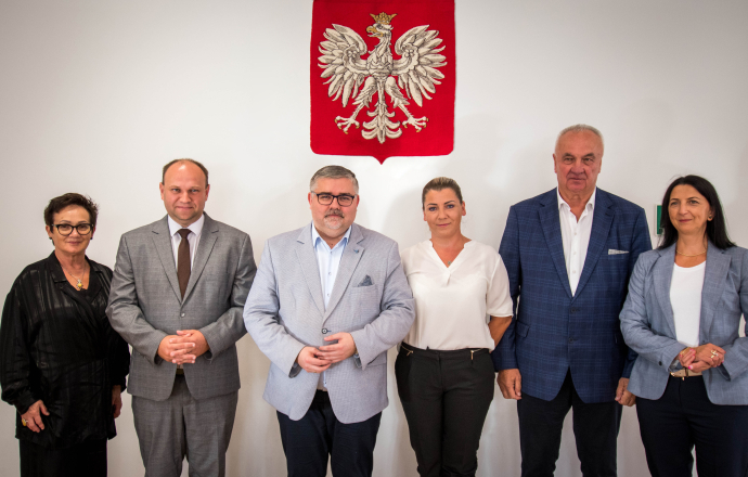 Kolejne inwestycje na drogach powiatowych w gminie Trzciana