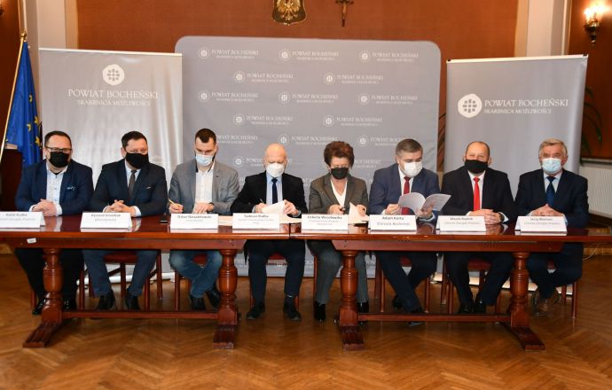 Podpisanie umów na realizację inwestycji drogowych